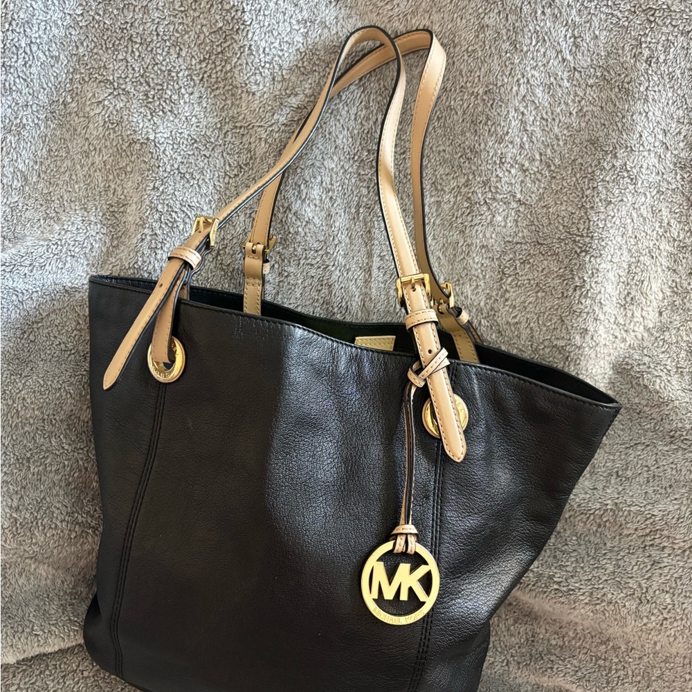 Michael Kors Black and Tan Tote Bag